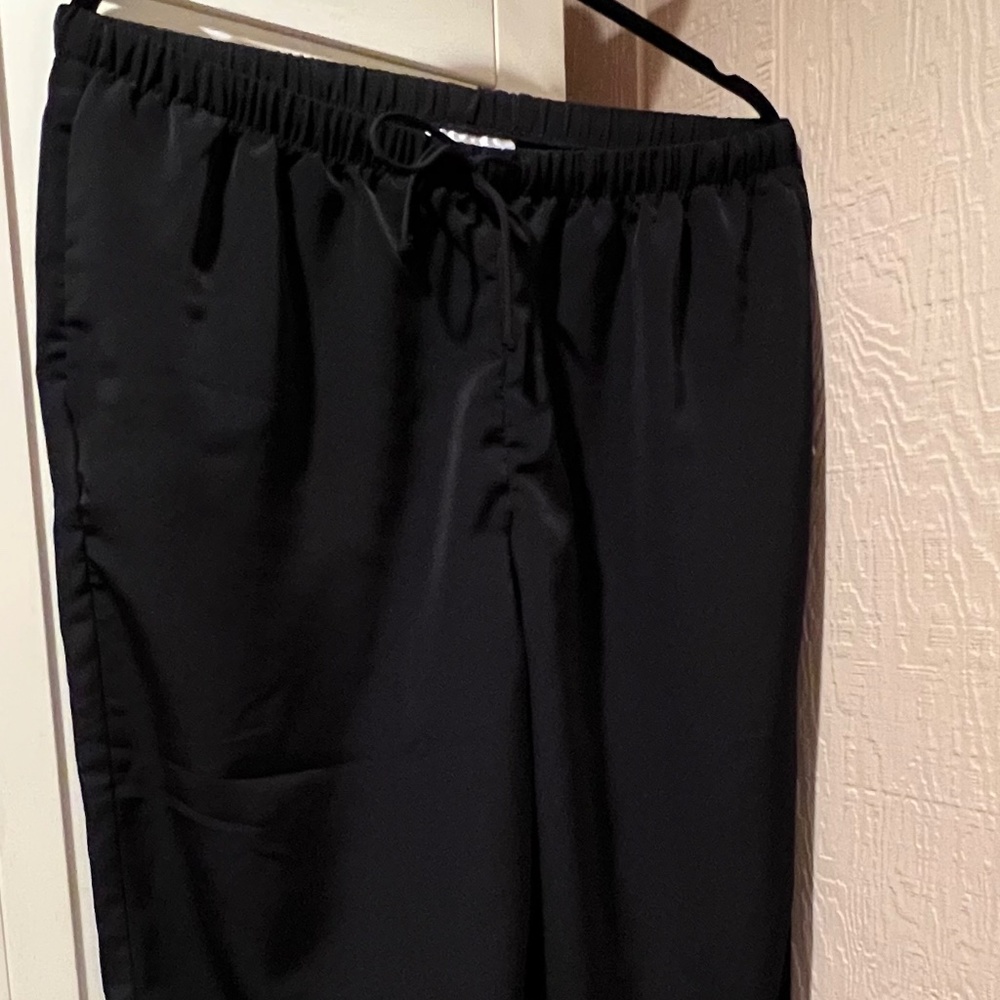 Susan Graver sz XL QVC black elastic & drawstring pants.